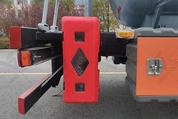 Discharge box fire extinguisher