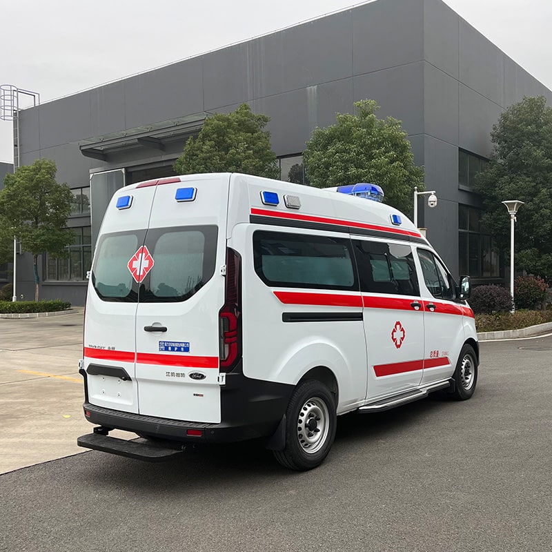 Ford 4*2 high quality RHD ward-type ambulance Oblique Back Plot 