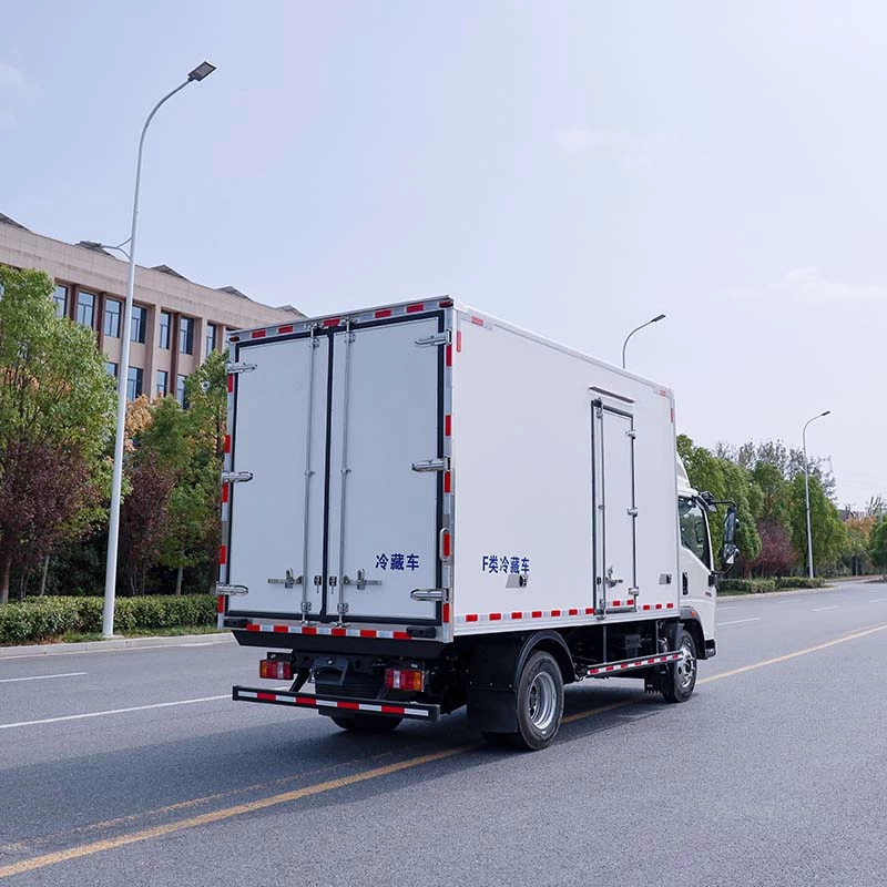 Howo 4X2 5T Refrigerated Truck Oblique Back Plot