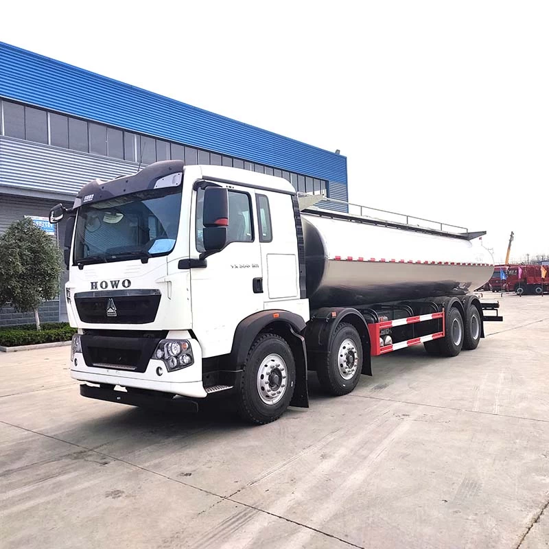 HOWO 8*4 22000L stainless steel liquid water milk tank truck Oblique Front View