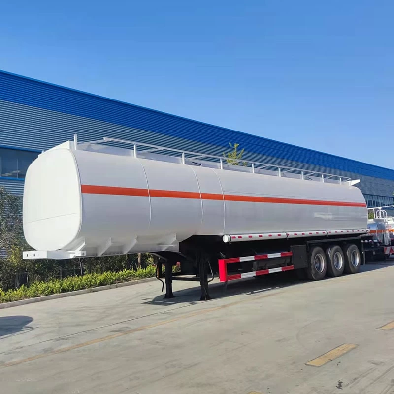 New or Used 3 Axle 40000 Liters Fuel Oil Transport Tanker  Oblique Back Plot
