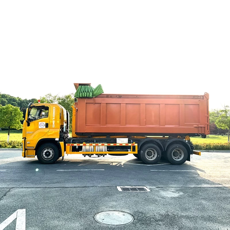 Janpan Brand Heavy Duty 30 Ton Hook Lift Garbage Truck Front Side View
