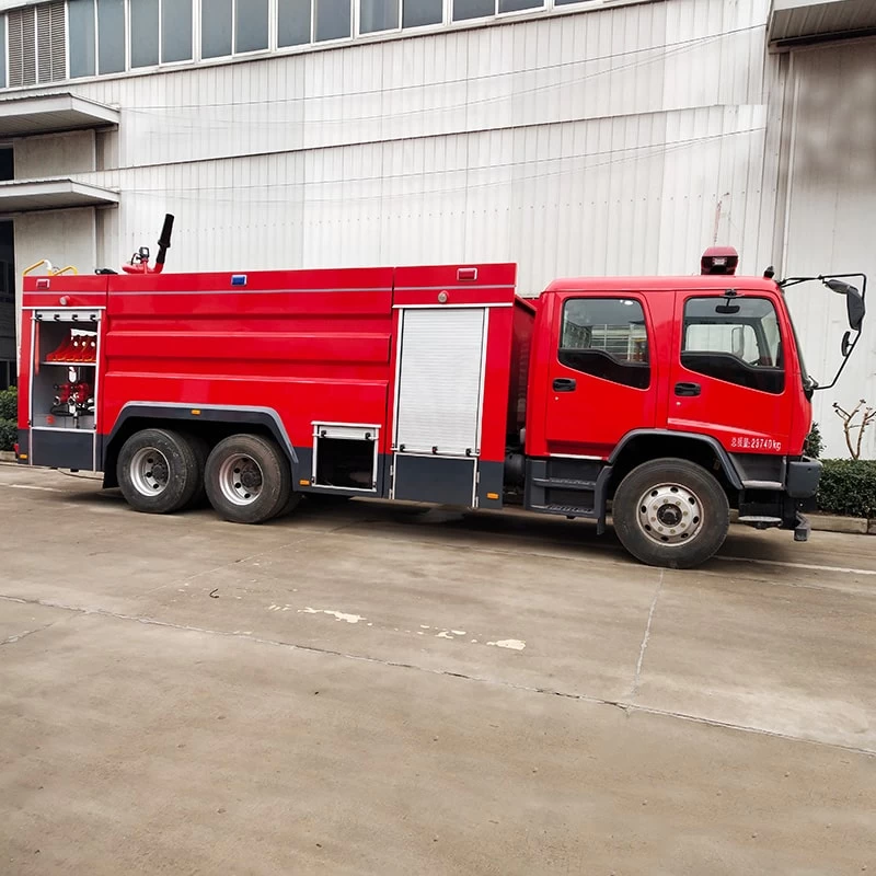 Japan Brand 16000L Foam and Water Tank Fire Fighting Truck
Front Side View