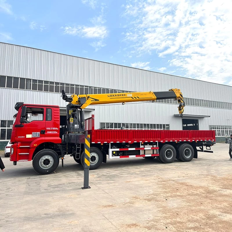 New or Used Shacman 20 Ton Truck Mounted Crane for Sale Front Side View
