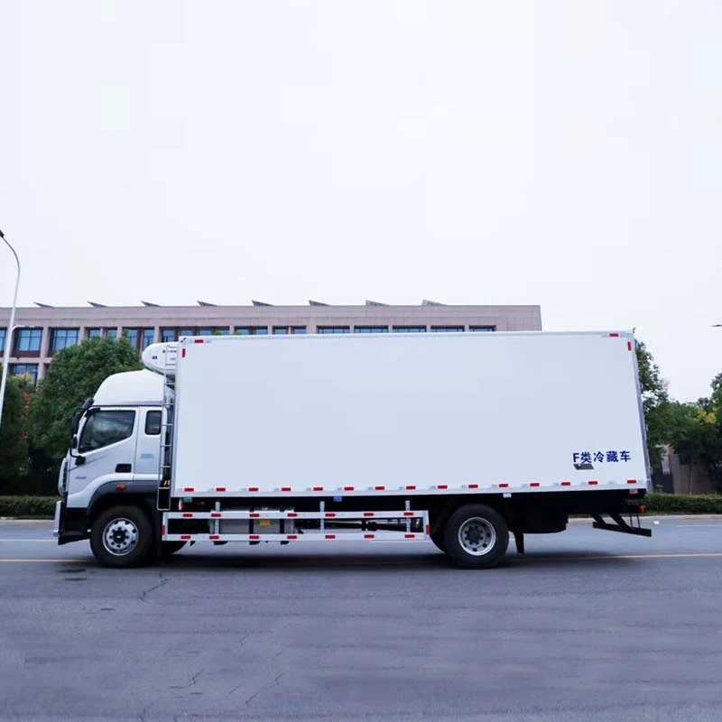 Foton 4x2 6.8m 10 Ton Refrigerator Cooling Van For Sale Front Side View
