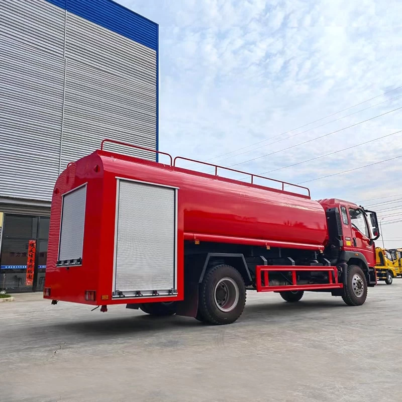 SINOTRUK new or used 10cbm water tank fire fighting truck Oblique Back Plot