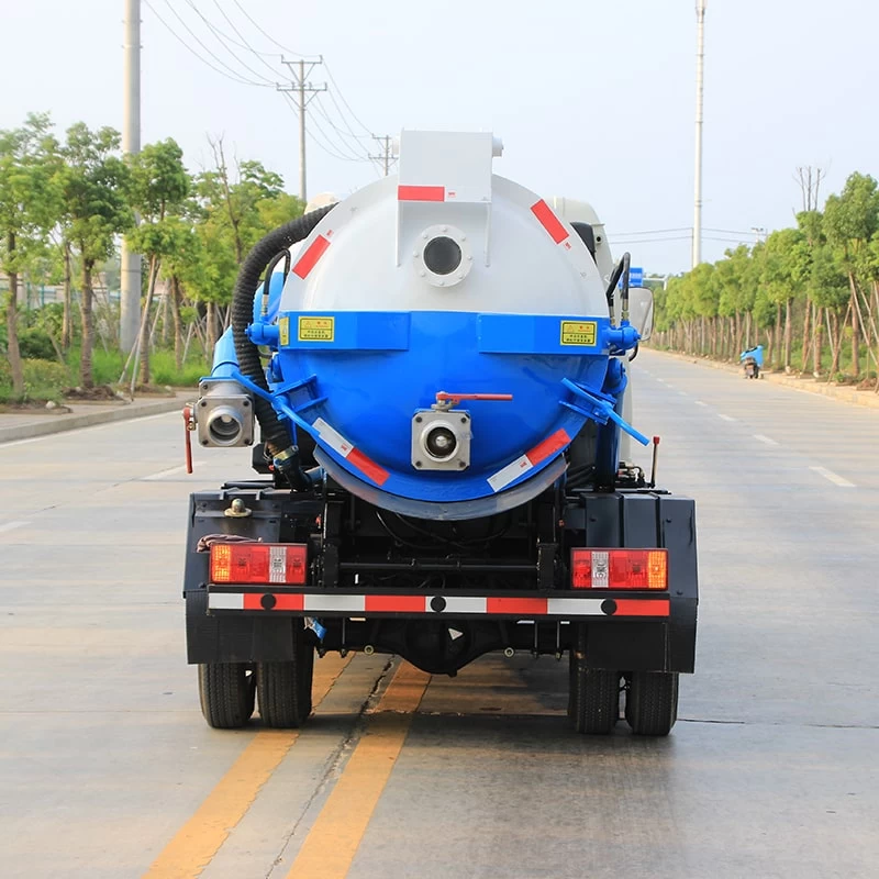 FOTON 4*2 2000L 4*2 wastewater sewage suction trucks Back Image 