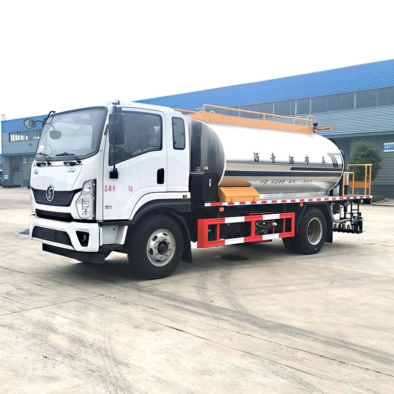 Shacman Road construction machine asphalt distributor truck Oblique Front View