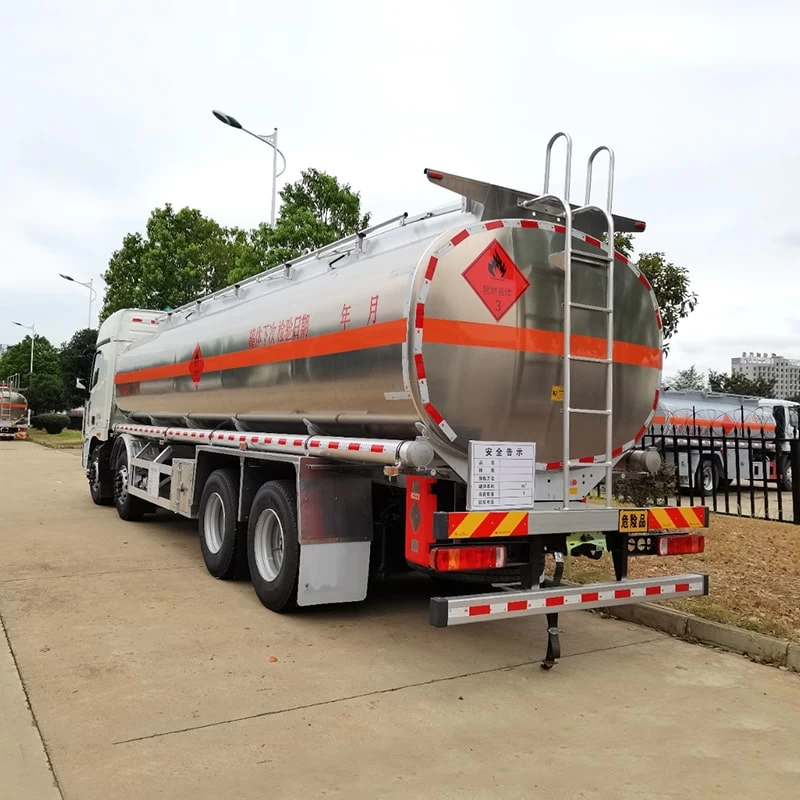 Foton 8x4 35000L Fuel Tank Truck Refuel Tank Truck Oblique Back Plot