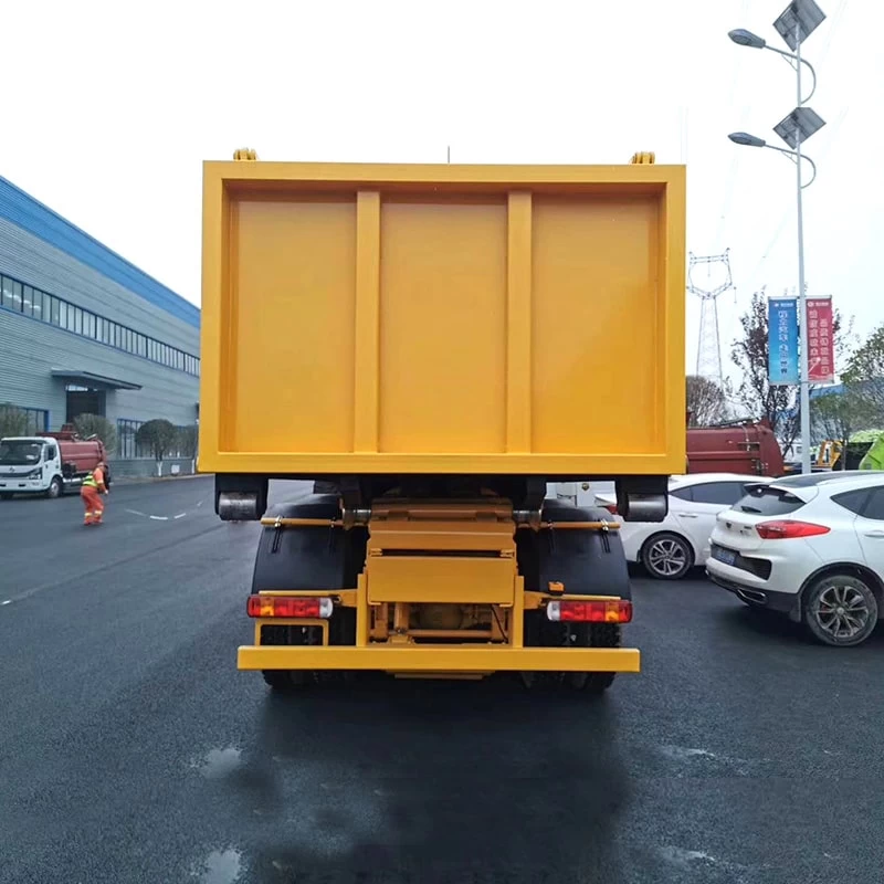 New or Used Howo 6x4  25 Ton Roll Off Refuse Collector Truck Back Image