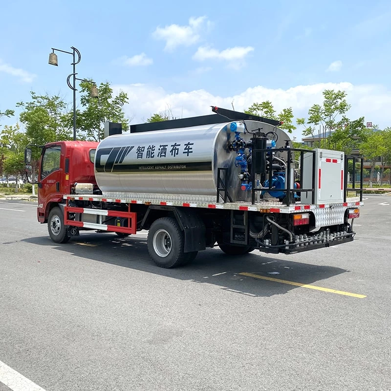 SHACMAN 8CBM intelligent road spraying asphalt truck Oblique Back Plot
