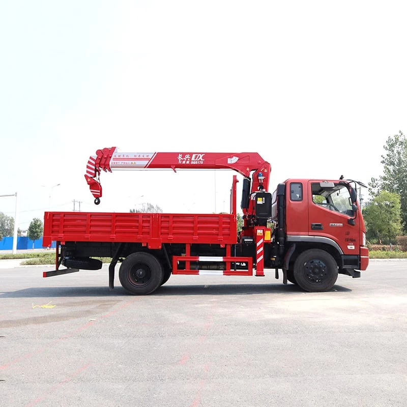 FOTON 4*2 straight arm hydraulic truck mounted crane Front Side View
