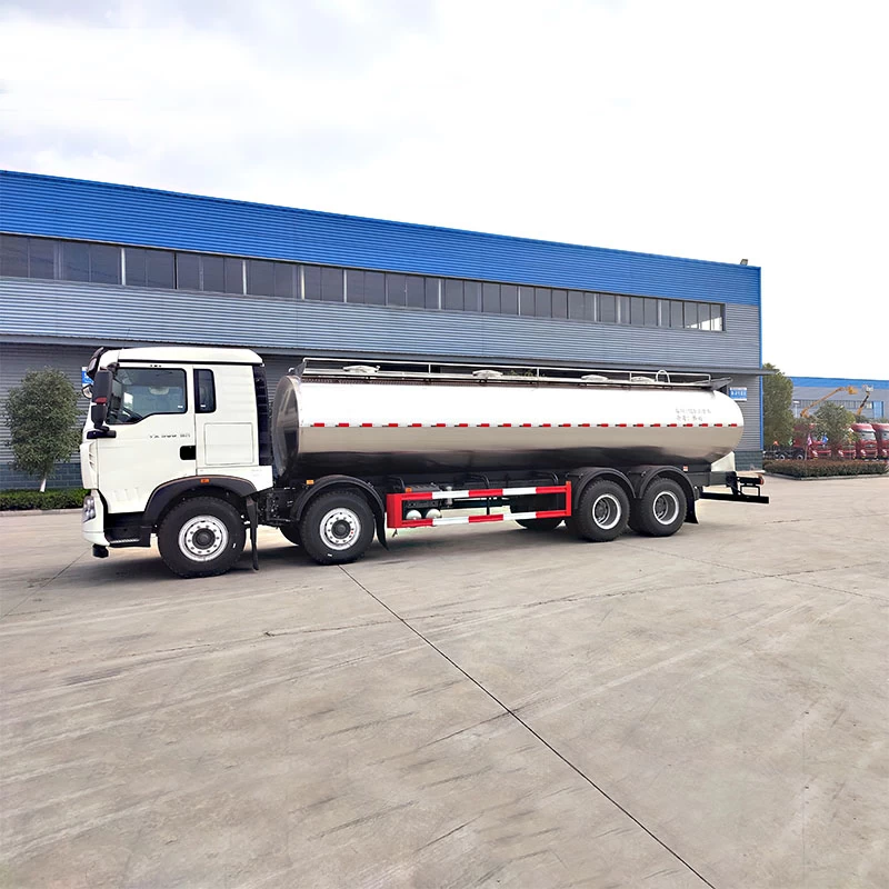 HOWO 8*4 22000L stainless steel liquid water milk tank truck Oblique Front View

