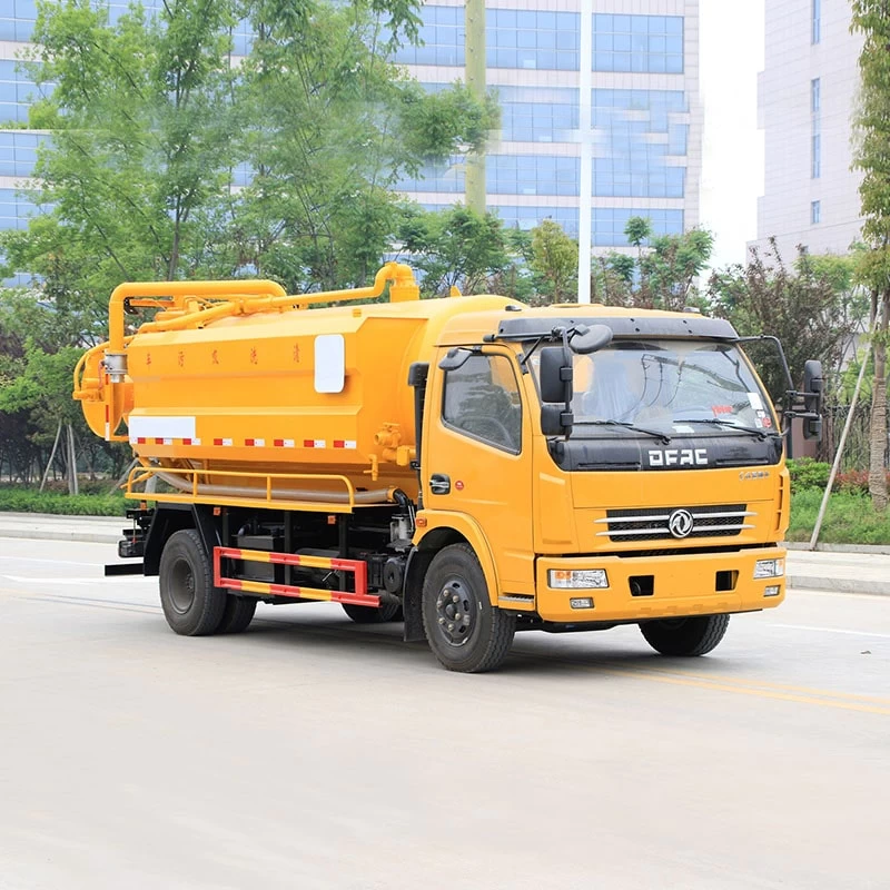 Dongfeng sewage suction cleaning truck for sewer dredge Oblique Front View