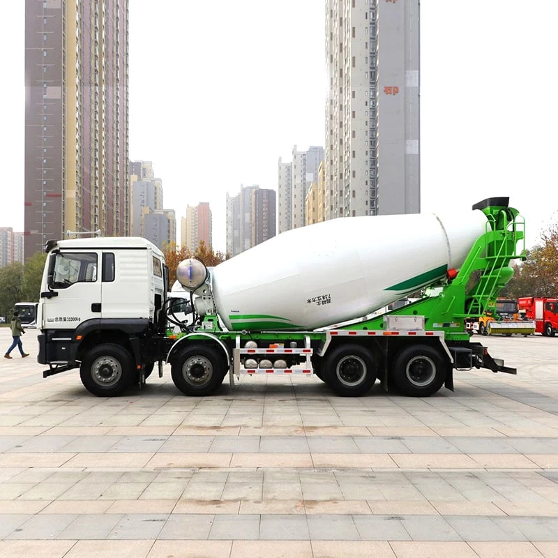 SHACMAN 8*4 cement tanker 8 cbm concrete mixer truck Front Side View
