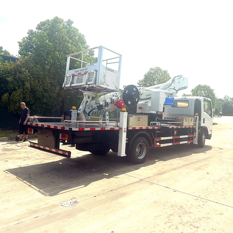 ISUZU new or used 30 meters high altitude operation truck Oblique Back Plot
