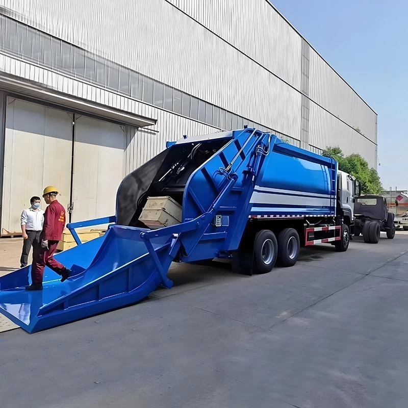 ISUZU 18CBM 20CBM 6x4 Compactor Garbage Truck for Sale Oblique Back Plot
