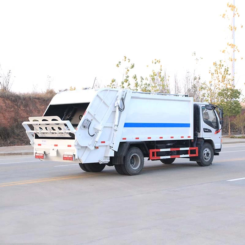 Jac 4x2 Rear Loading 6cbm Compressed Garbage Truck Oblique back plot