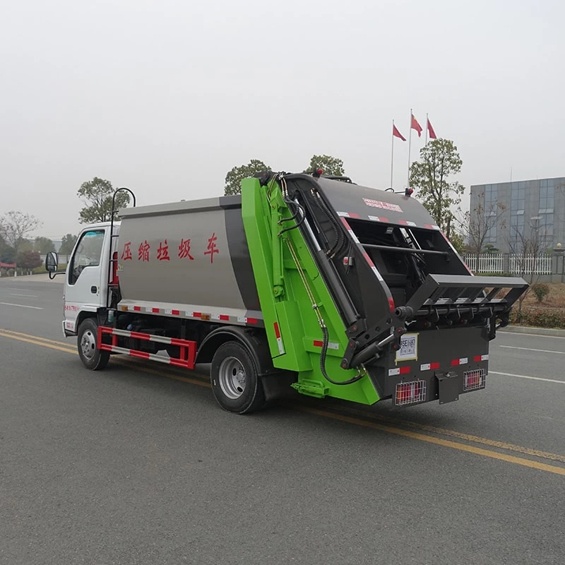 Japan Isuzu 4*2 3 ton waste collection garbage truck Oblique Back Plot