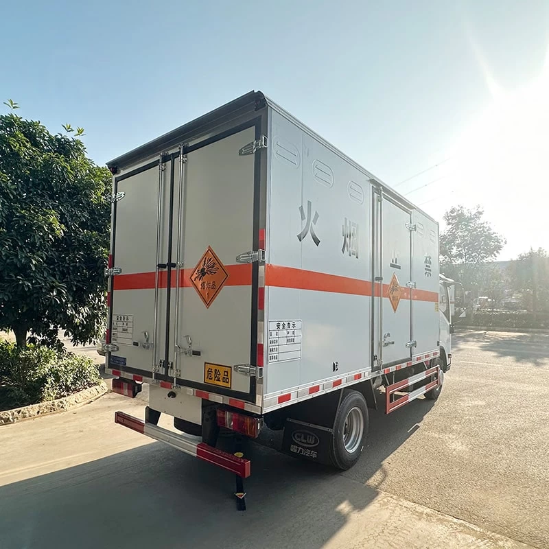 Japan ISUZU explosive flammable liquid goods transport truck Oblique Back Plot