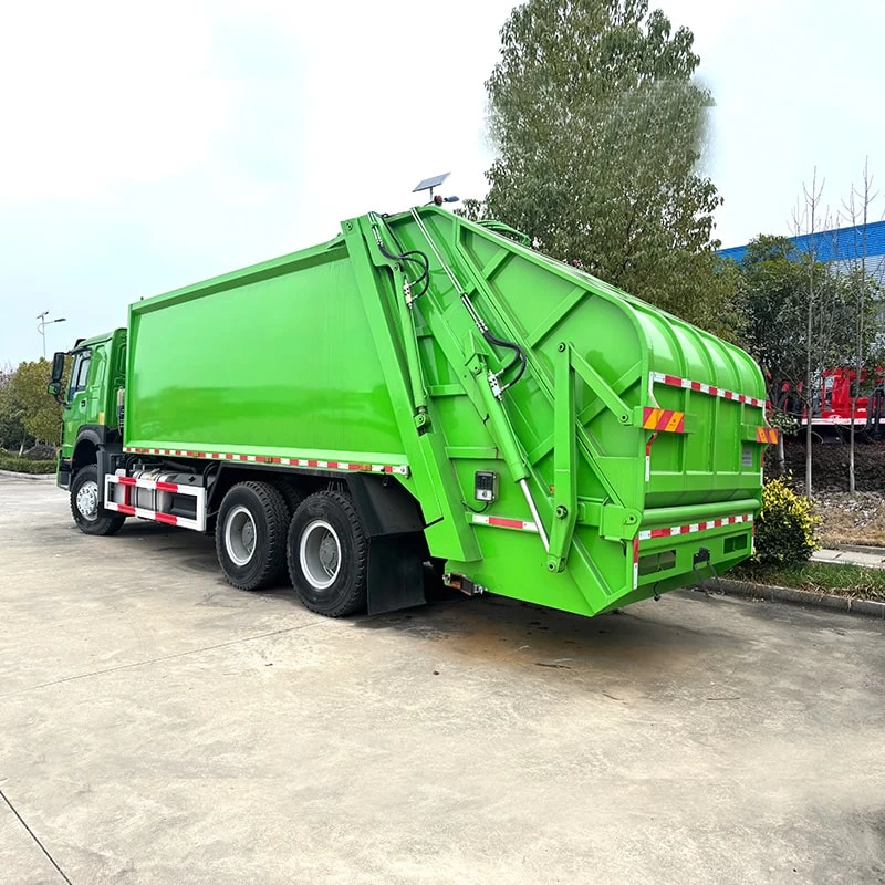 Sinotruck Howo 6 X 4 20 CBM Compactor Garbage Truck Price Oblique Back Plot
