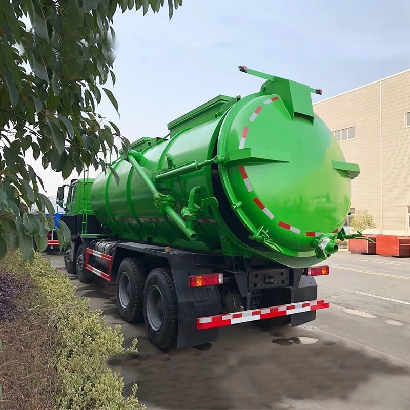 Factory Sinotruk 8x4 20000L Sewage Vacuum Suction Truck Oblique Back Plot
