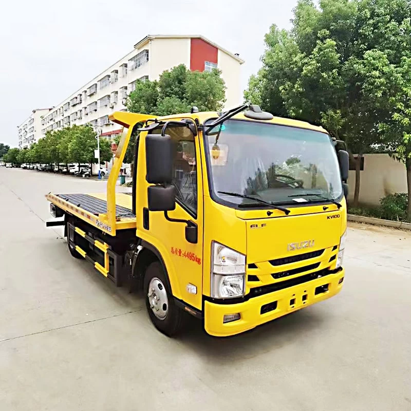 ISUZU 4X2 4ton flatbed tow truck road wrecker truck Oblique Front View 