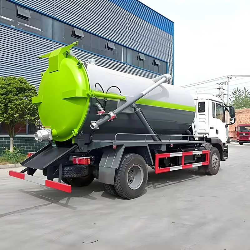 Sinotruk Sitrak 4x2 Vacuum 14000L Suciton Truck for Sale Oblique Back Plot