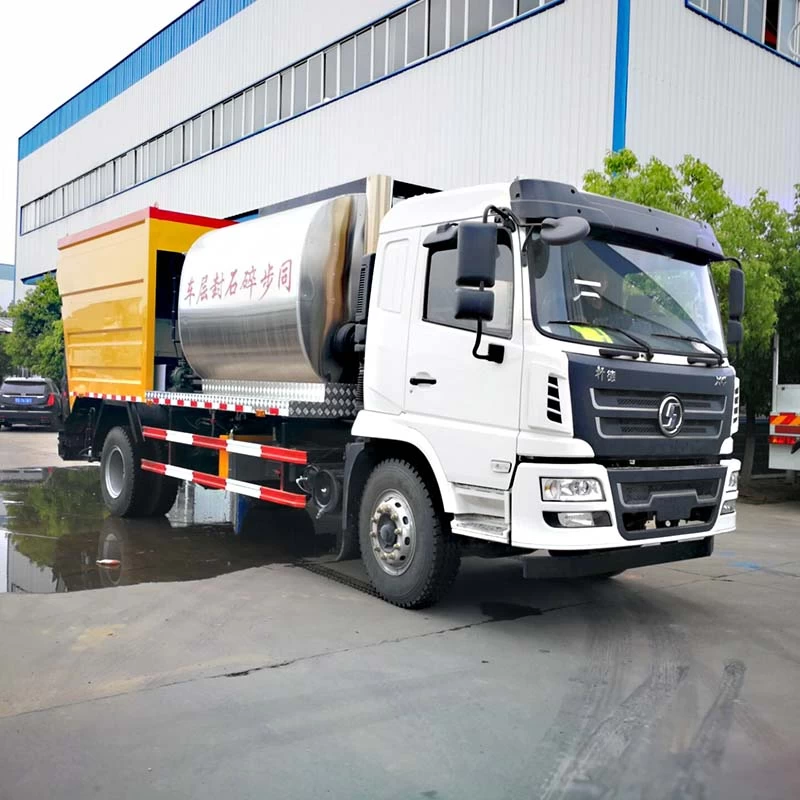 Shacman 4x2 gravel synchronous chip seal truck Oblique Front View