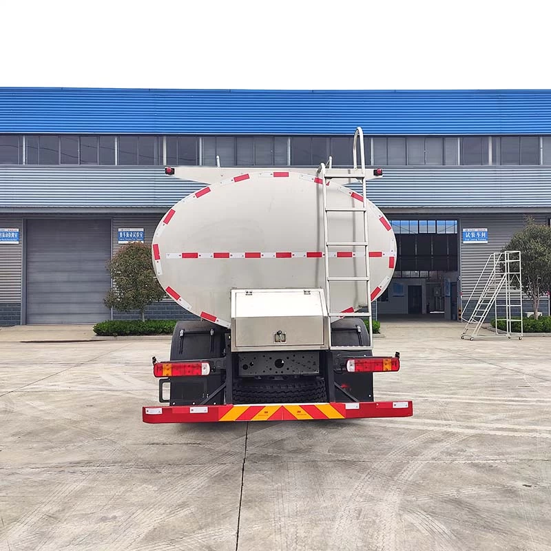 HOWO 13t milk truck for milk transportation Back Image