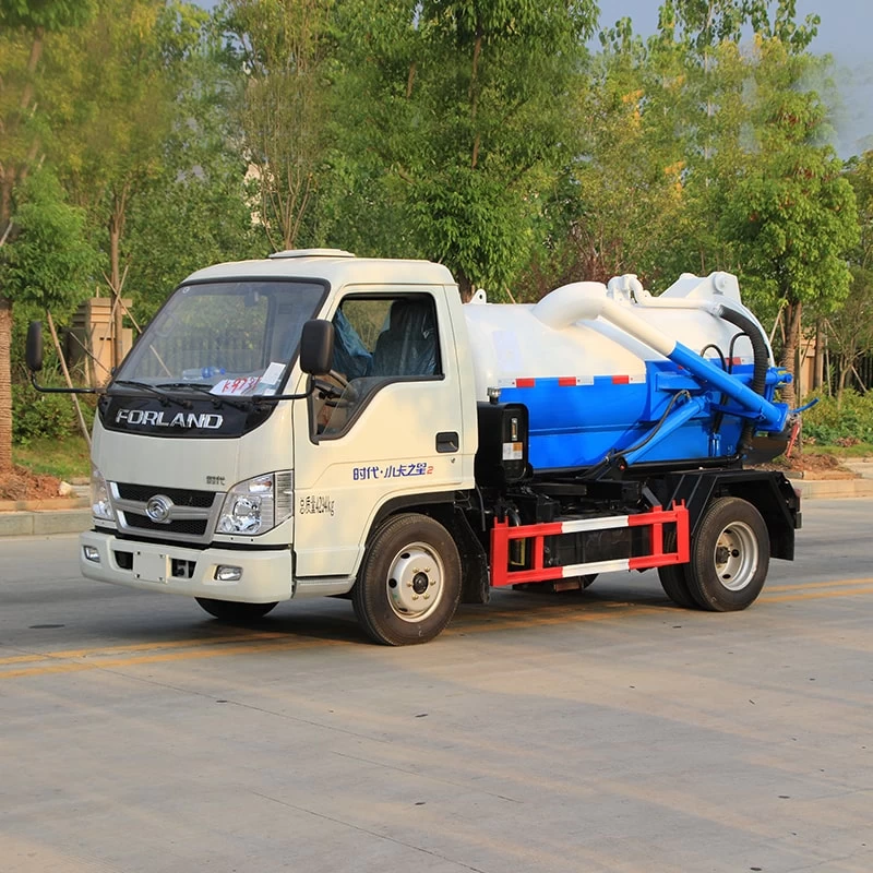 FOTON 4*2 2000L 4*2 wastewater sewage suction trucks Oblique Front View 