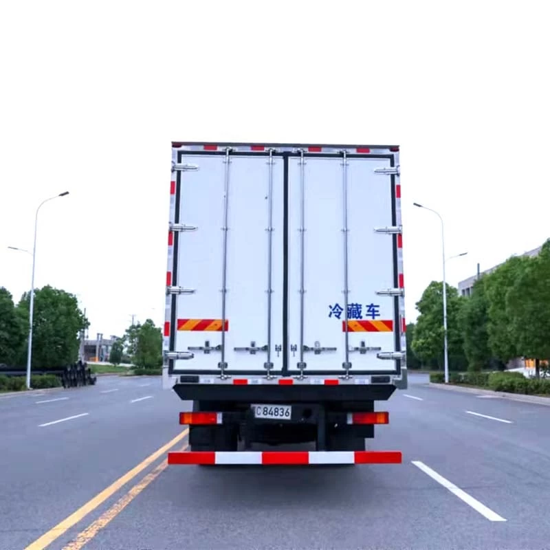 DongFeng 9.6m 6x4 Refrigerated Truck Back Image