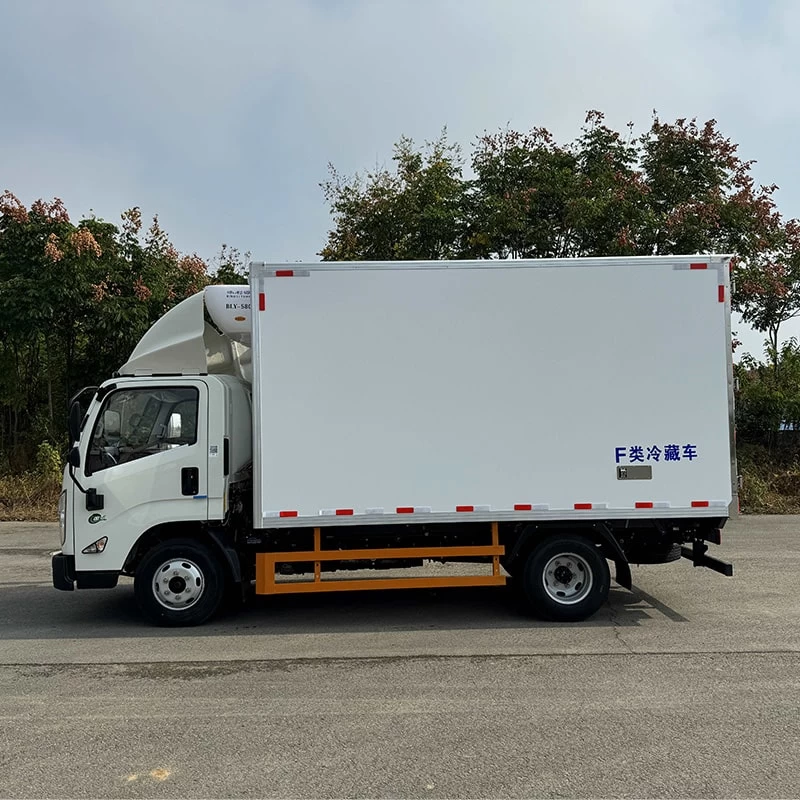 JMC Small 5 Ton Freezer Refrigerated Van Box Truck Price Front Side View
