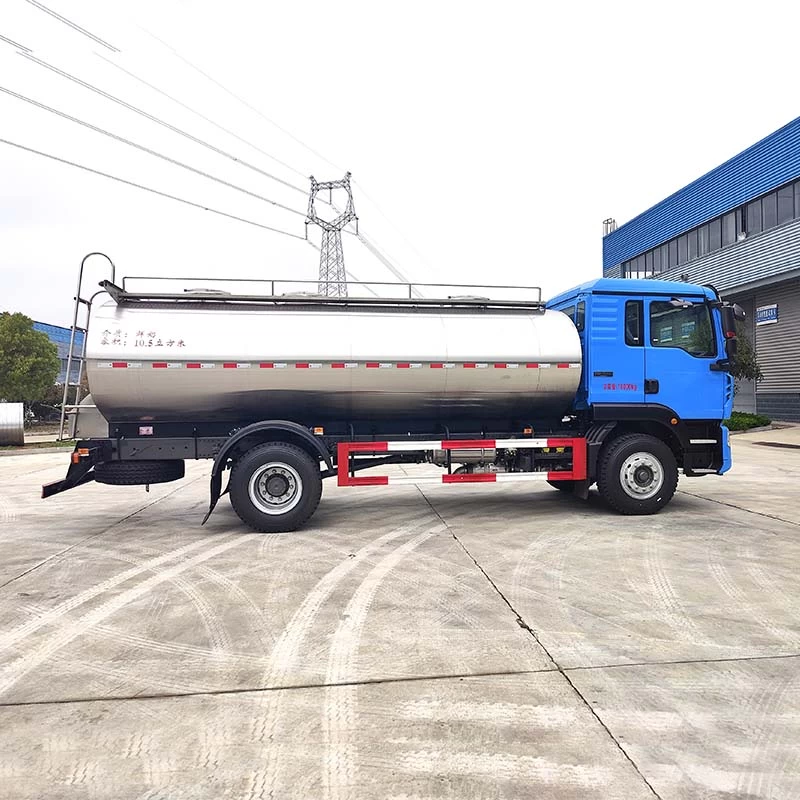 HOWO 4*2 Stainless steel 2 axle 13t milk tank truck Front Side View