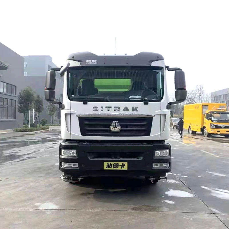 SINOTRUK 4*2 water suction road sweeper truck Front View