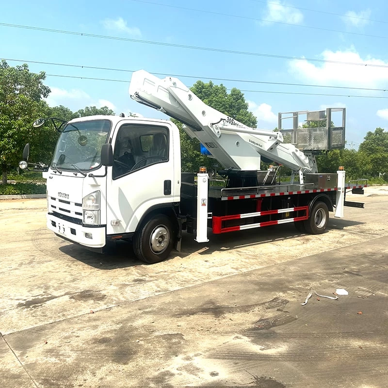 ISUZU new or used 30 meters high altitude operation truck Oblique Front View
