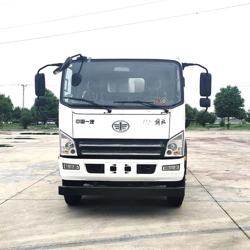 Faw 8000L Bitumen Sprayer Truck Asphalt Distributor Truck Front View