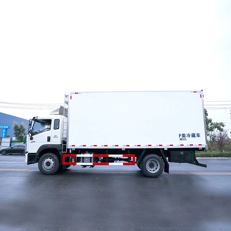 HOWO 4*2 35 cubic meter frozen meat refrigerated truck Front Side View