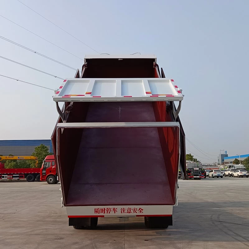 Dongfeng 4*2 compression docking refuse collector Back Image
