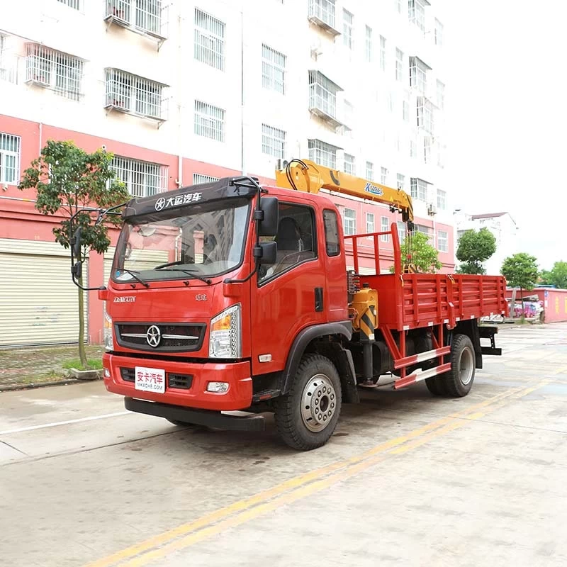 DAYUN 4x2 6 8 ton truck mounted crane Oblique Front View