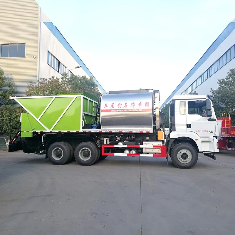 SHACMAN 6x4 Gravel Asphalt Synchronous Chip Sealer Truck Front Side View
