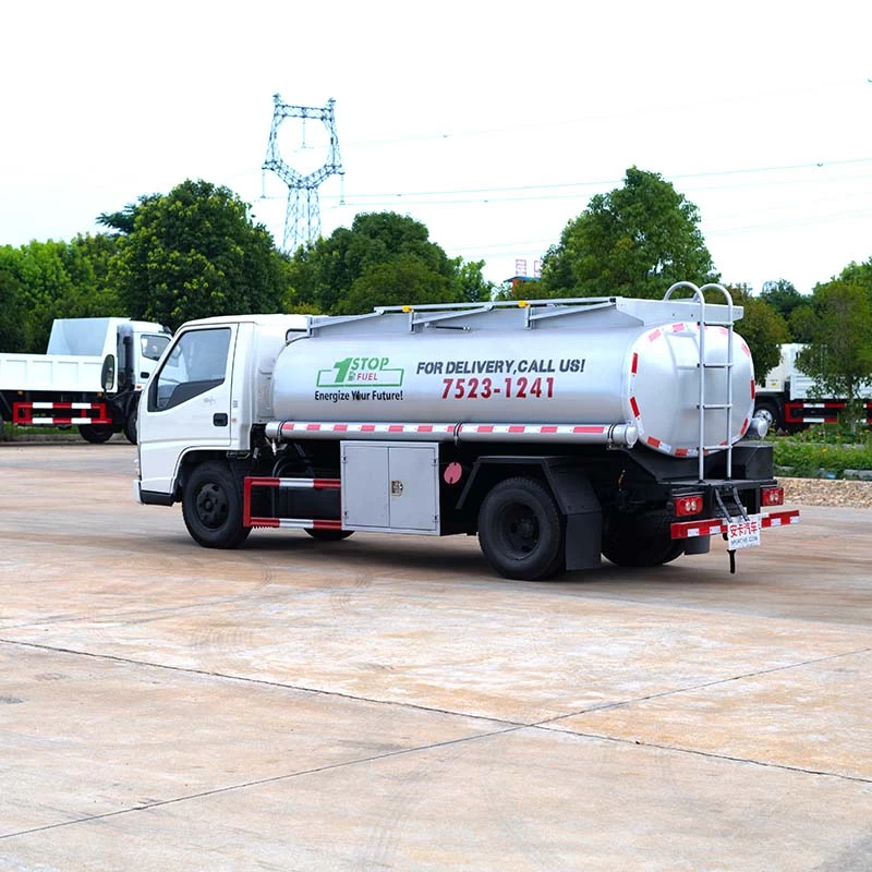 JMC cheap price Small 5000 liters fuel tank truck Oblique Back Plot