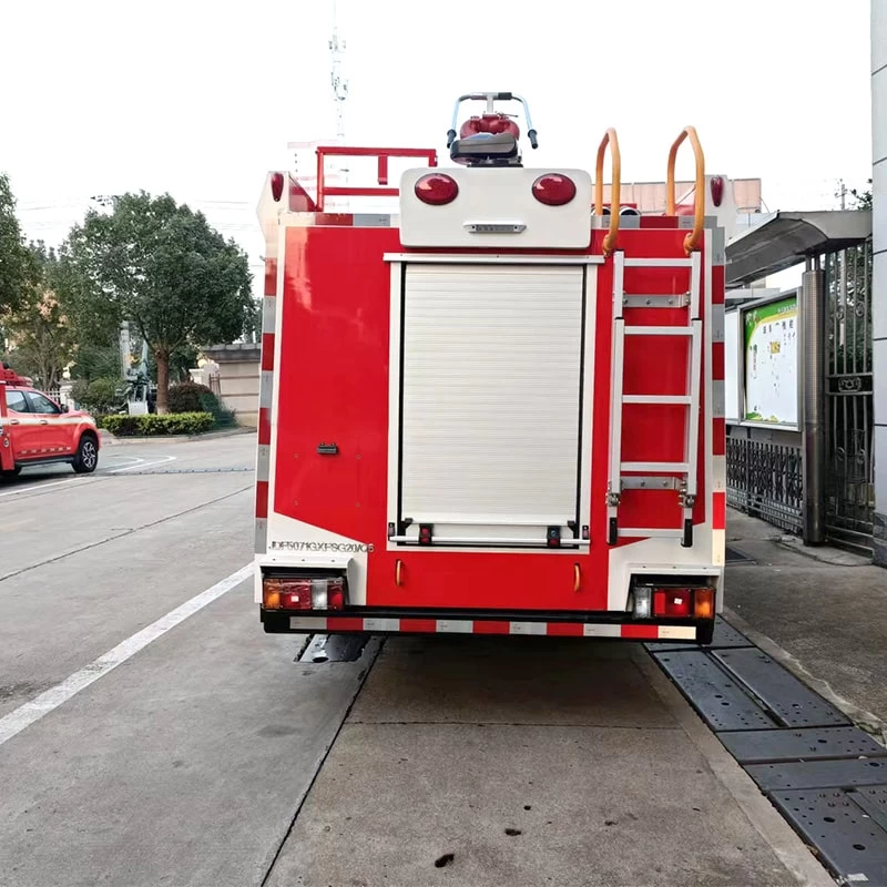 ISUZU 3000L Water Tank Fire Fighting Rescue Truck for Sale
Back Image