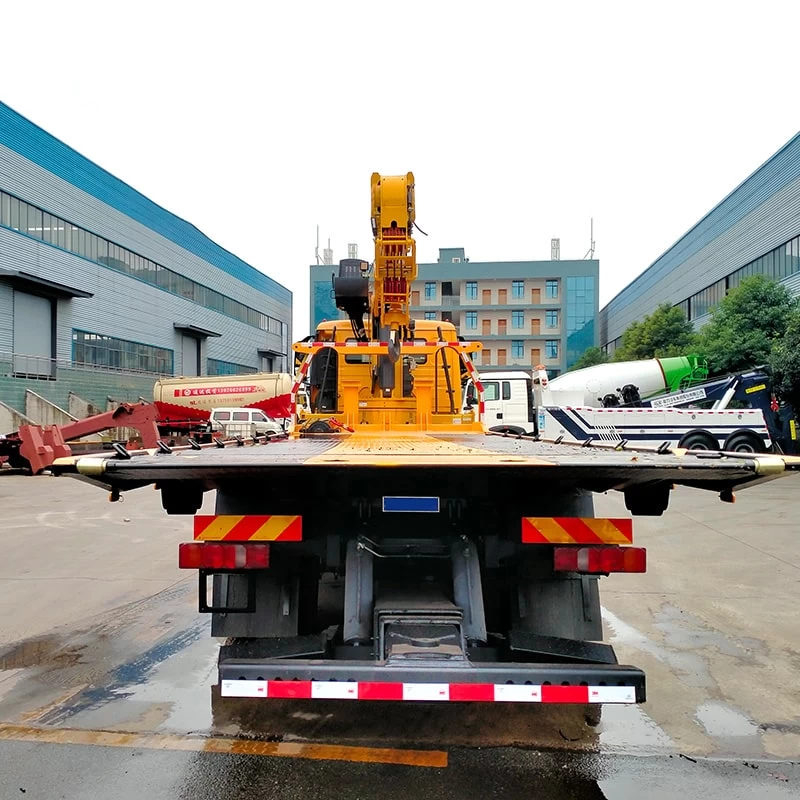 Howo 6x2 12 Tons Wrecker Tow Truck Flatbed Platform Back Image