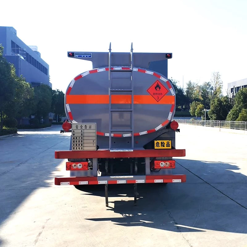 Foton 10000 Liters 4x2 Small Fuel Delivery Trucks for Sale
Back Image