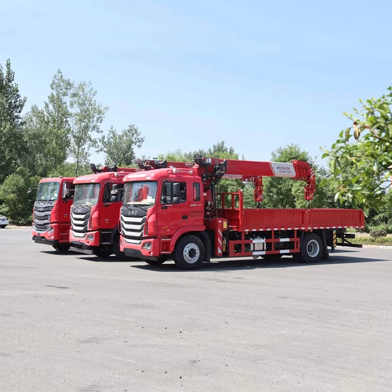 JAC 15 ton 8*4 telescopic boom truck mounted crane Oblique Front View