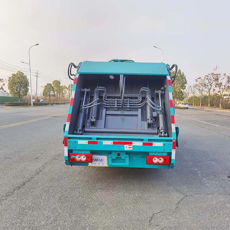 Foton 5cbm Professional Compressed Garbage Truck Back image 