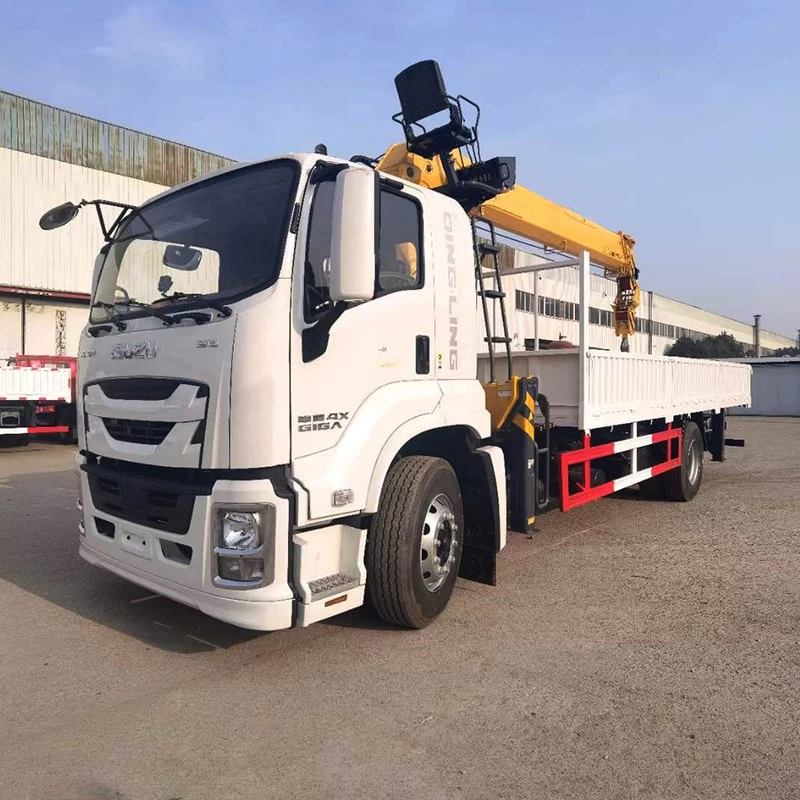 ISUZU 10 Ton Hydraulic Boom Crane Truck for Weight Lifting
Oblique Front View