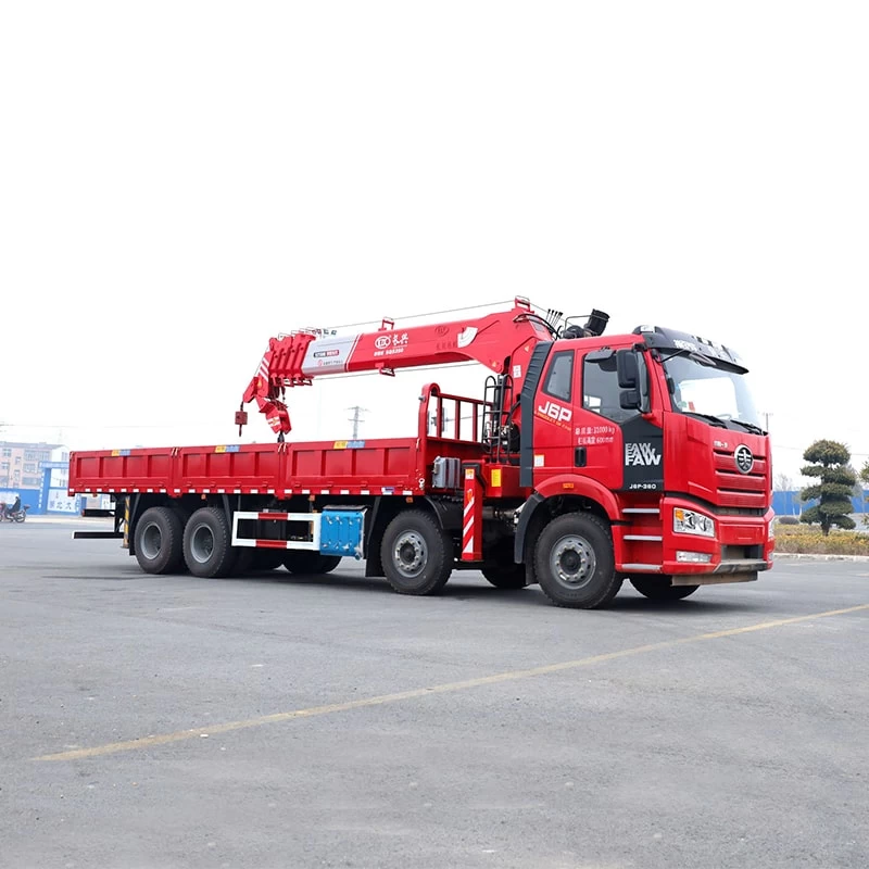 FAW 8*4 21 meter boom telescopic truck mounted crane Oblique Front View