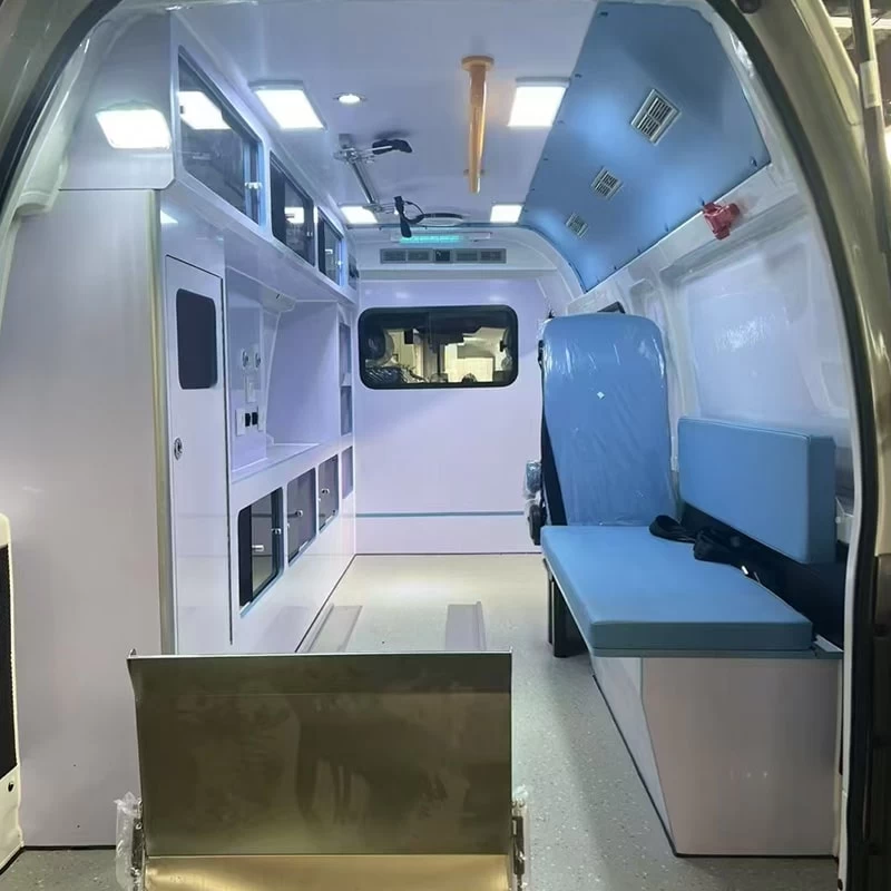 Sinotruk 24 Tons High-Pressure Cleaning Suction Truck Sewer Interior

